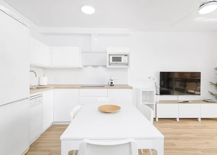 Amazing Carihuela View & Parking * 토레몰리노스